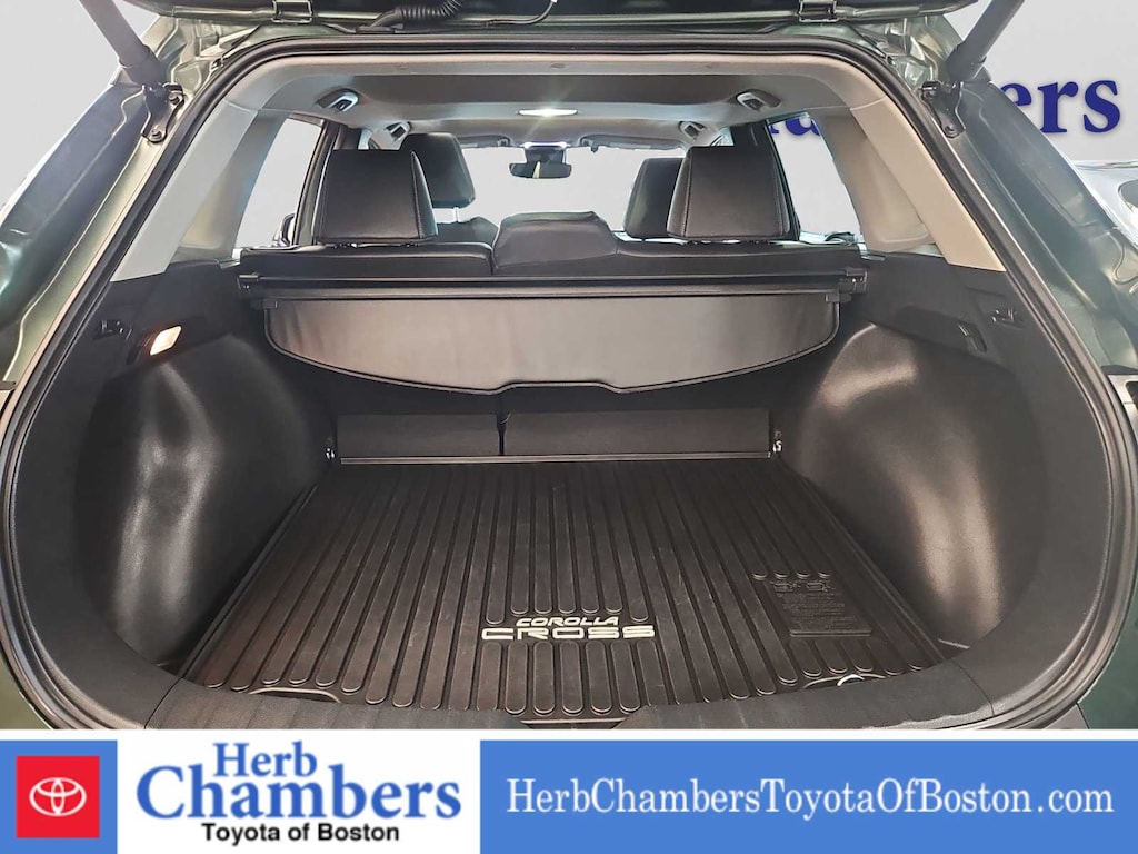 Used 2022 Toyota Corolla Cross XLE SUV