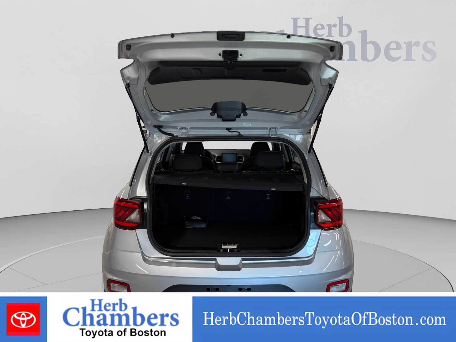 Used 2022 Hyundai Venue SEL SUV