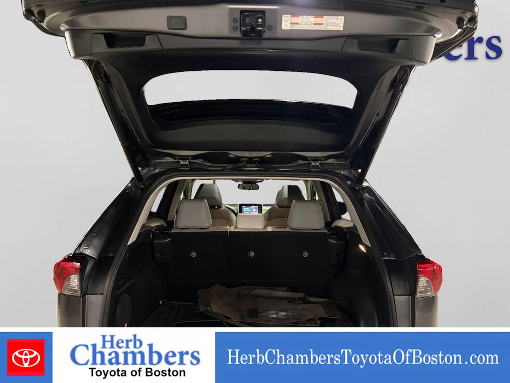 Used 2019 Toyota RAV4 XLE Premium SUV