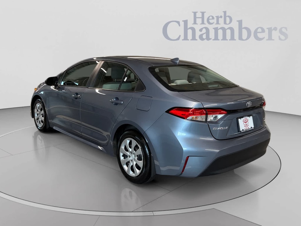 Certified 2025 Toyota Corolla LE Sedan