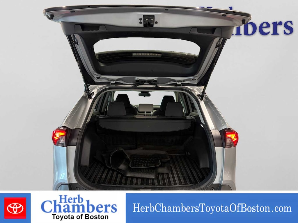 Used 2023 Toyota RAV4 Hybrid XLE SUV