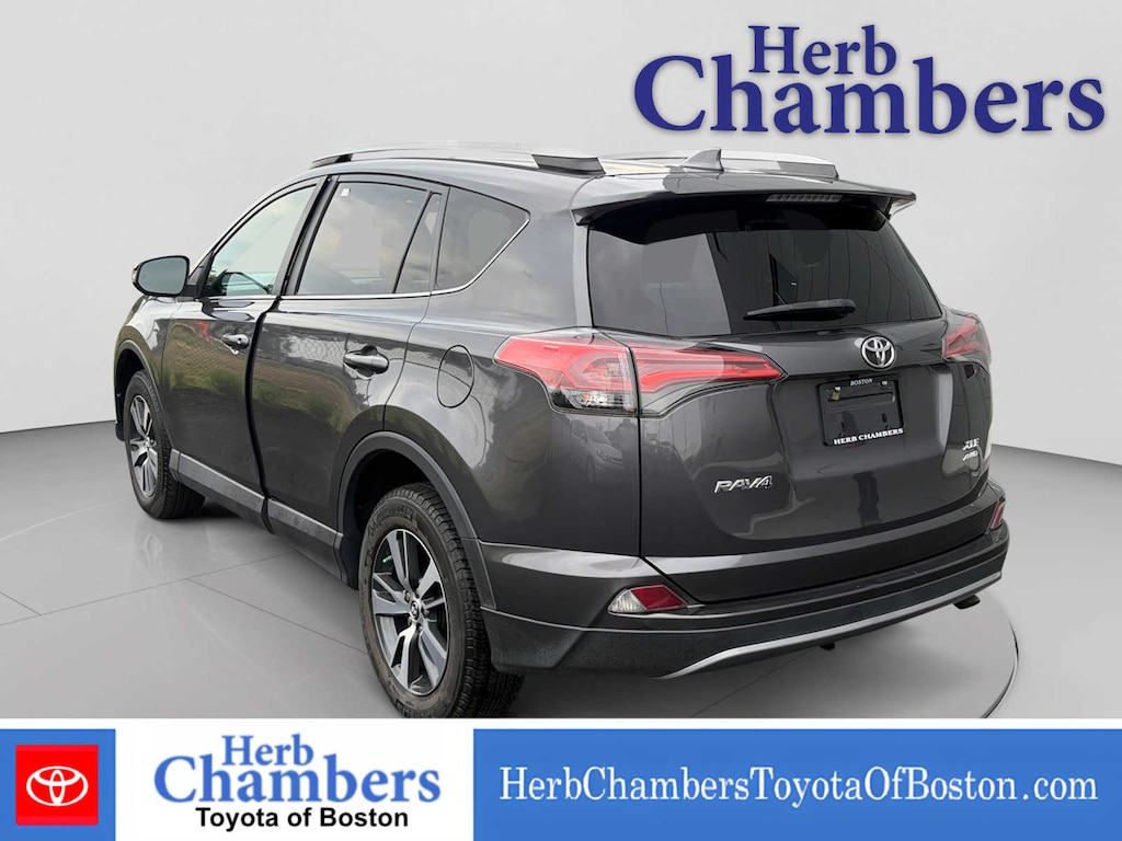 Used 2018 Toyota RAV4 XLE SUV