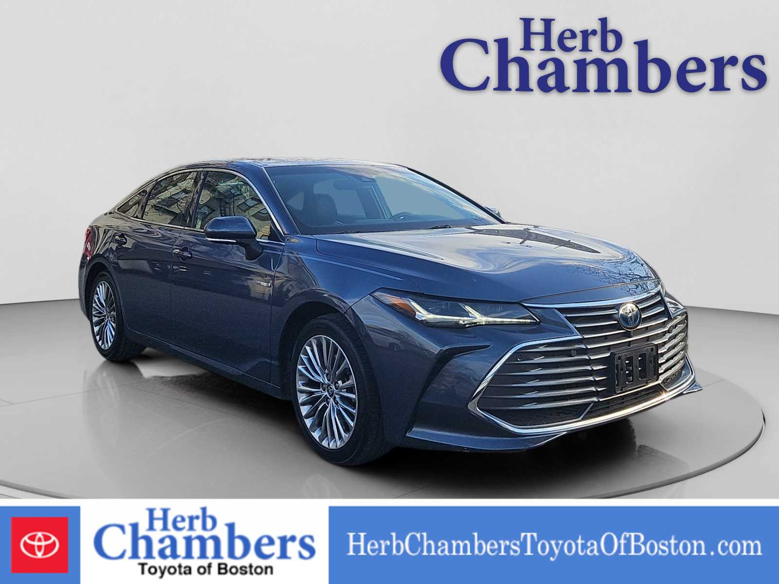 2021 Toyota Avalon Limited's photo