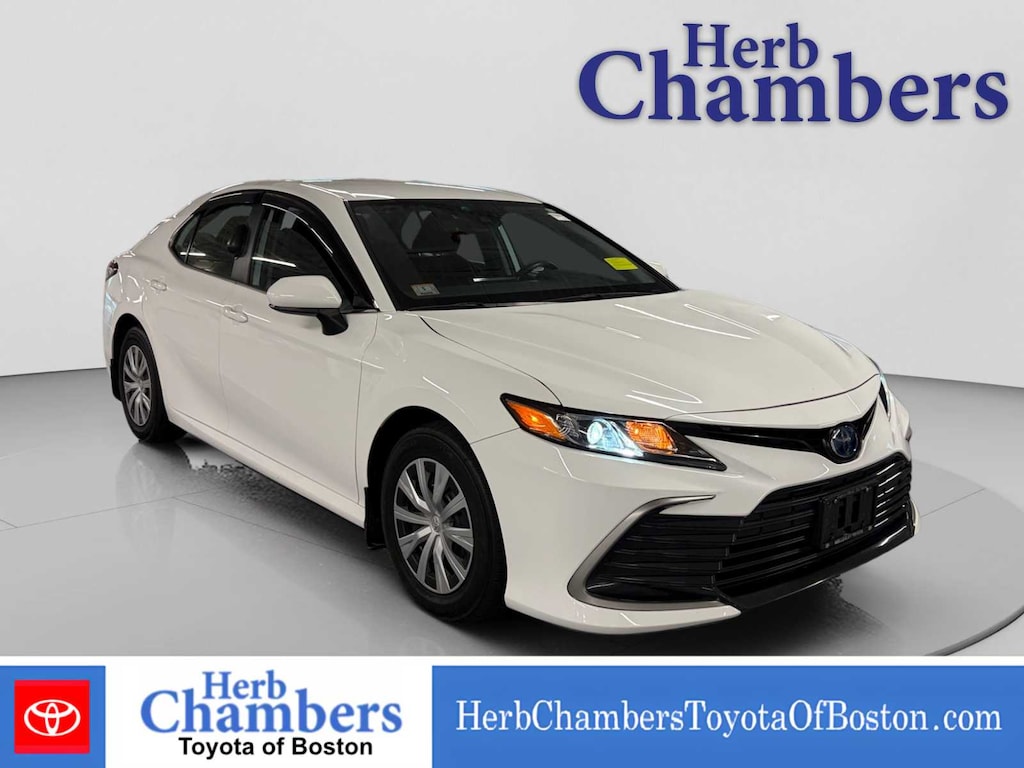 Used 2022 Toyota Camry Hybrid LE Sedan