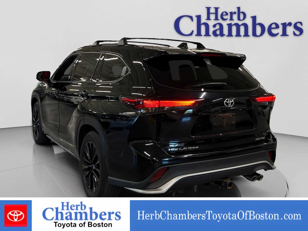 Used 2024 Toyota Highlander XSE SUV