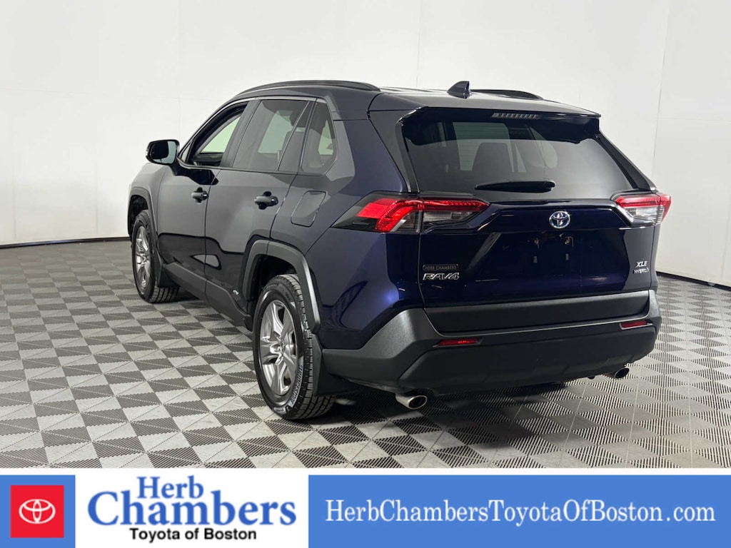 Used 2024 Toyota RAV4 Hybrid XLE SUV