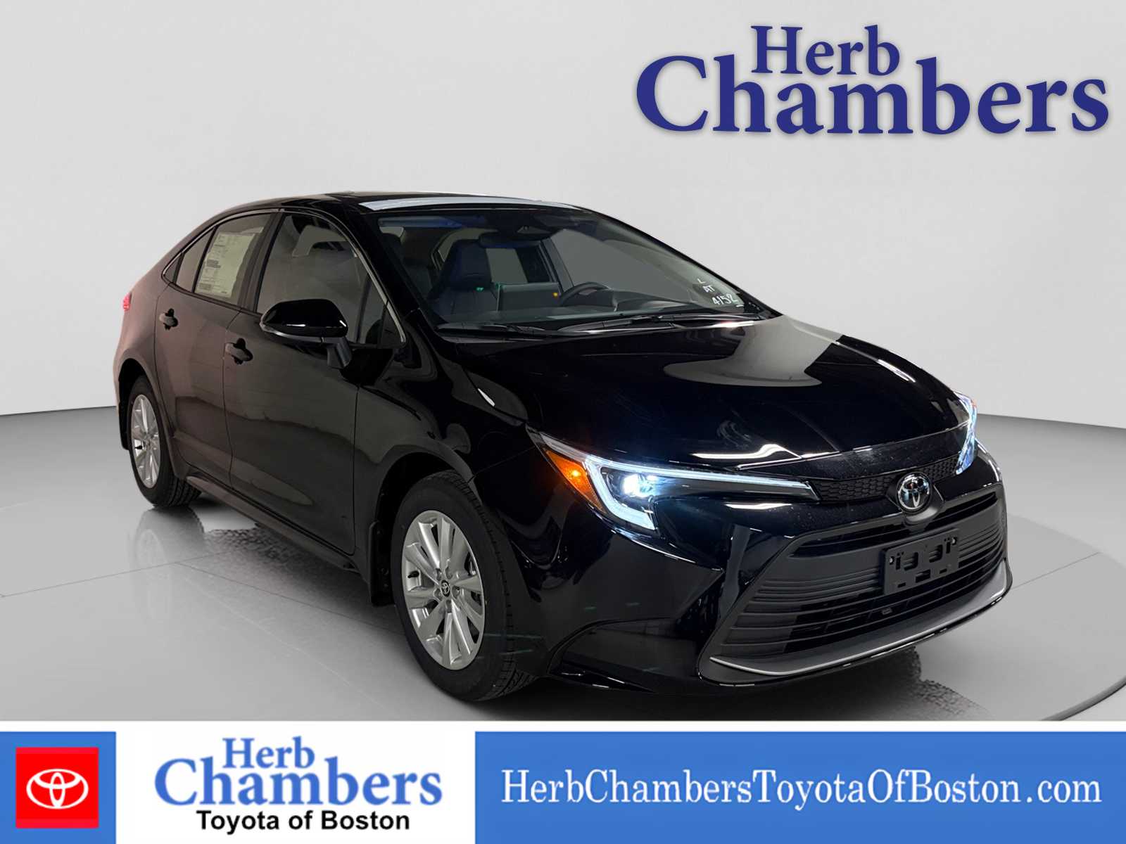 2026 Toyota Corolla XLE Hybrid CVT's photo