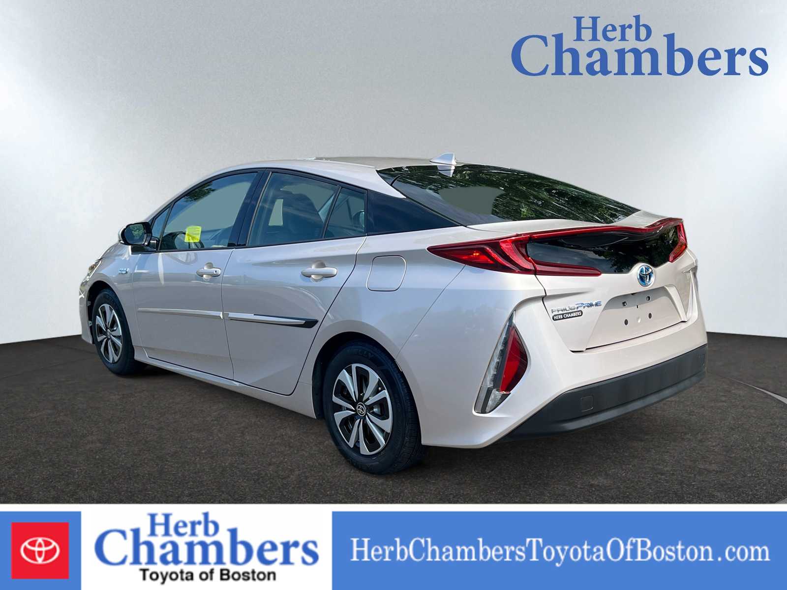 2017 Toyota Prius Prime Premium photo 3