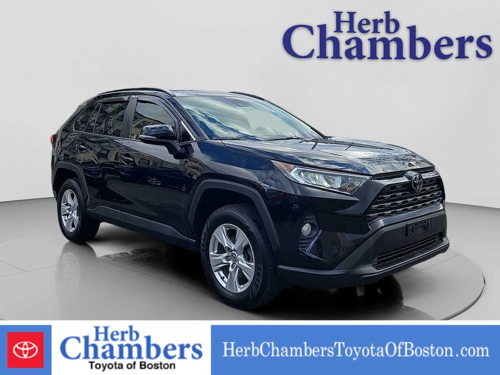 Used 2020 Toyota RAV4 XLE SUV