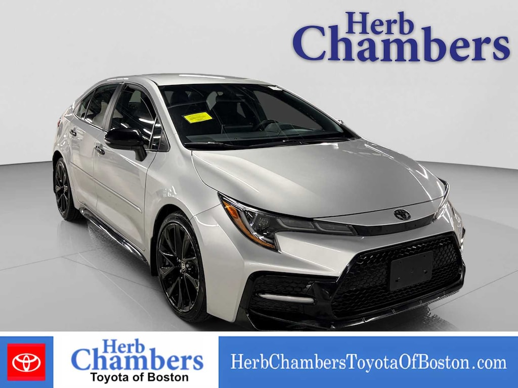 Used 2020 Toyota Corolla SE Sedan
