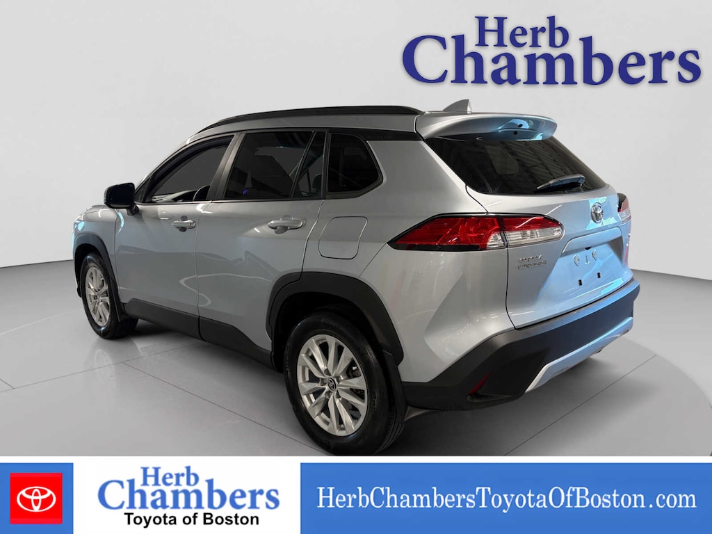 Used 2023 Toyota Corolla Cross LE SUV