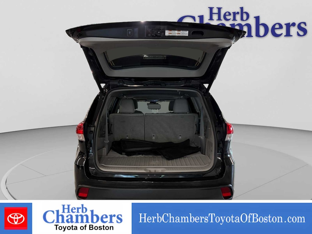 Used 2018 Toyota Highlander XLE SUV