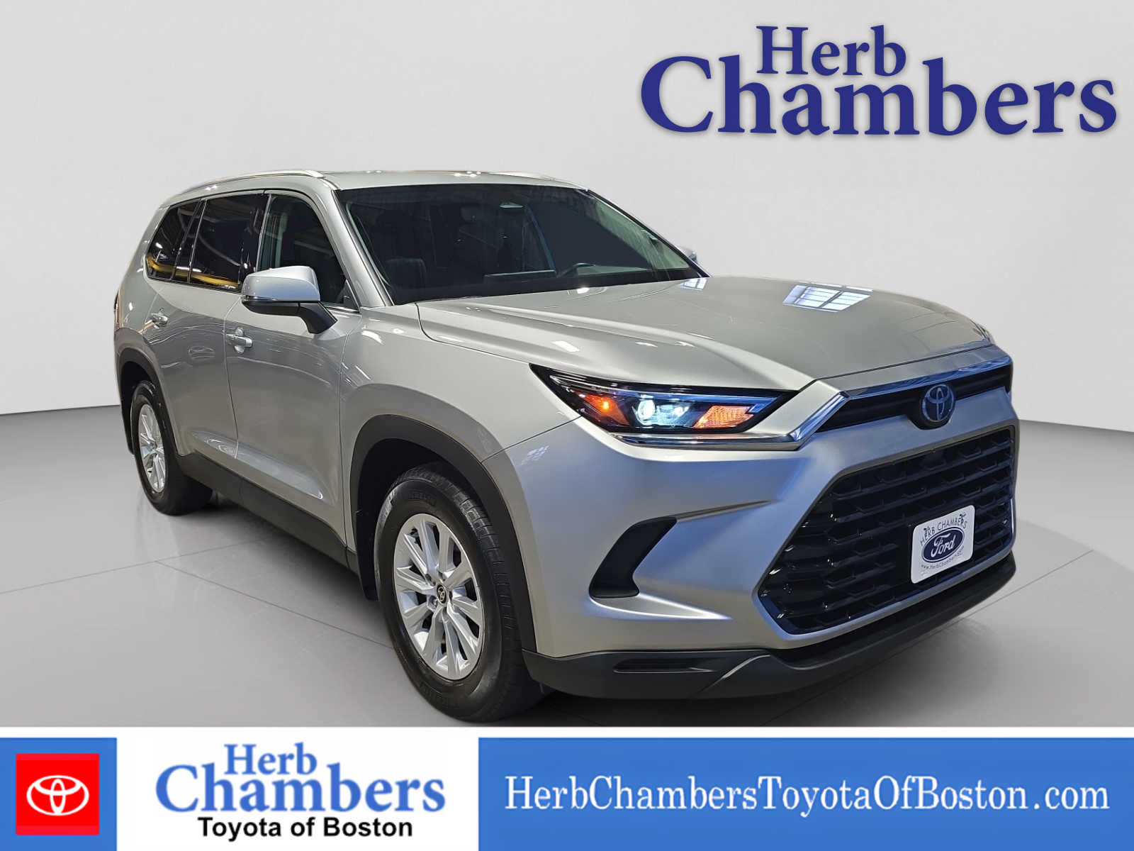  2024 Toyota Grand Highlander XLE AWD   