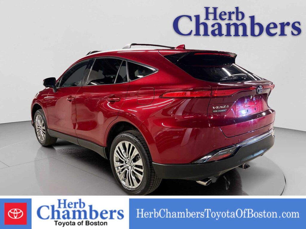 Used 2023 Toyota Venza XLE SUV