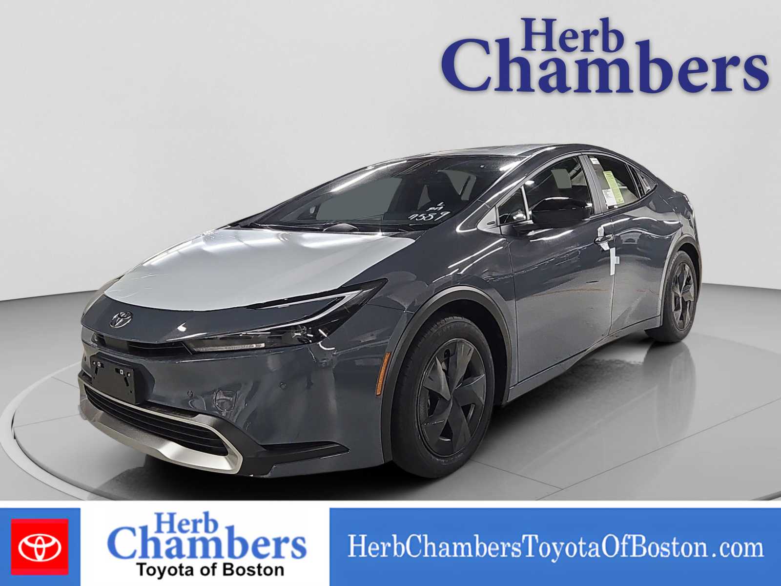 2026 Toyota Prius Plug-in Hybrid SE - Photo 10