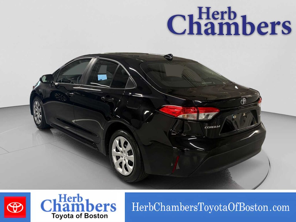Used 2024 Toyota Corolla LE Sedan