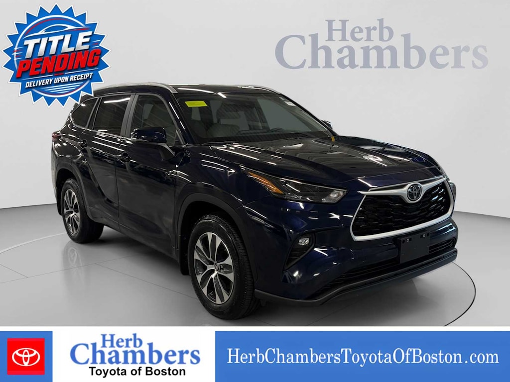 Used 2024 Toyota Highlander XLE SUV