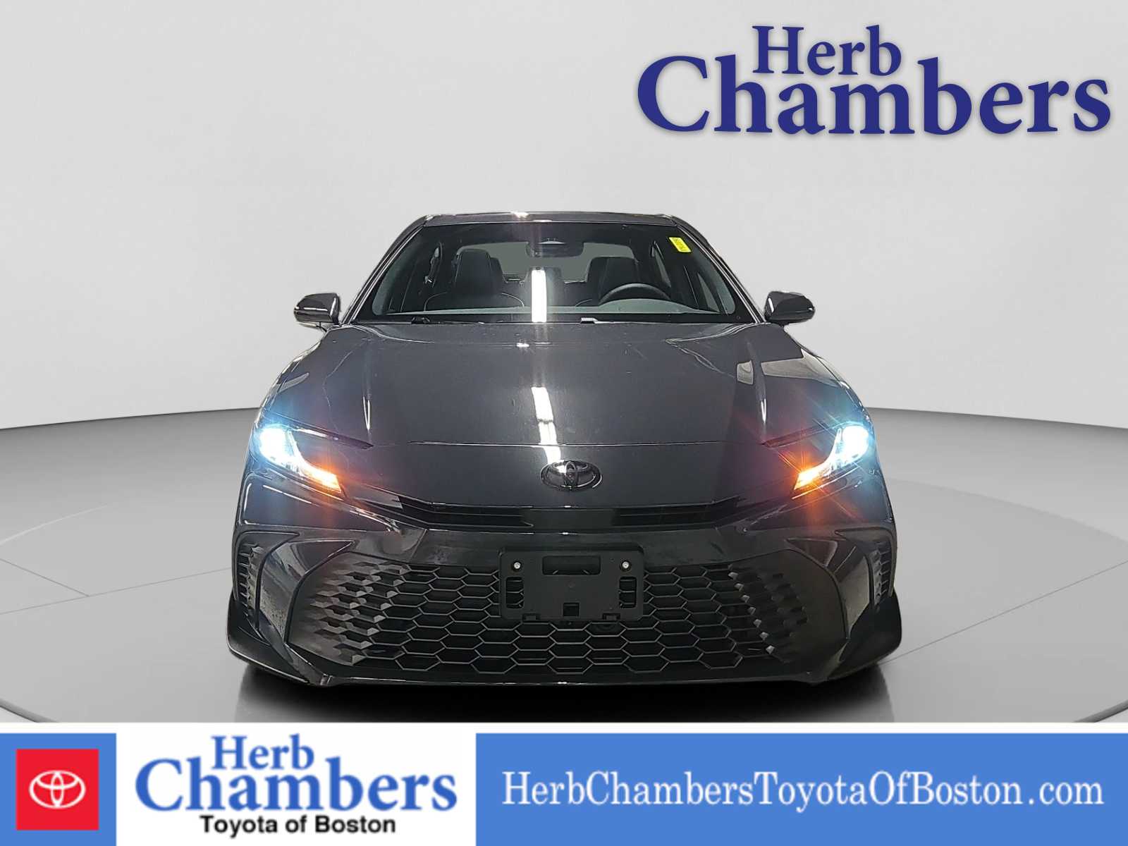 2026 Toyota Camry SE photo 2