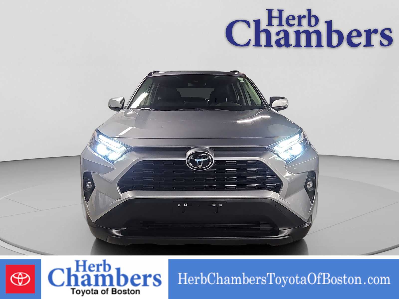 2023 Toyota RAV4 XLE Premium photo 2