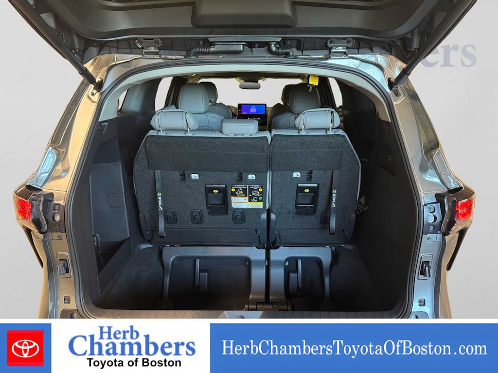 New 2026 Toyota Sienna XLE 7 Passenger Van Passenger Van