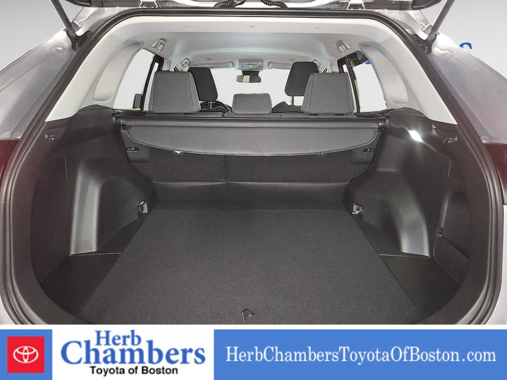 New 2025 Toyota RAV4 LE SUV