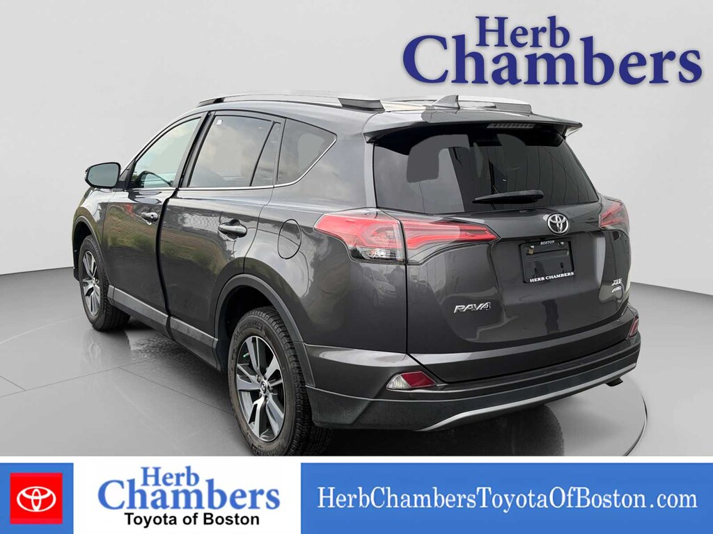 Used 2018 Toyota RAV4 XLE SUV