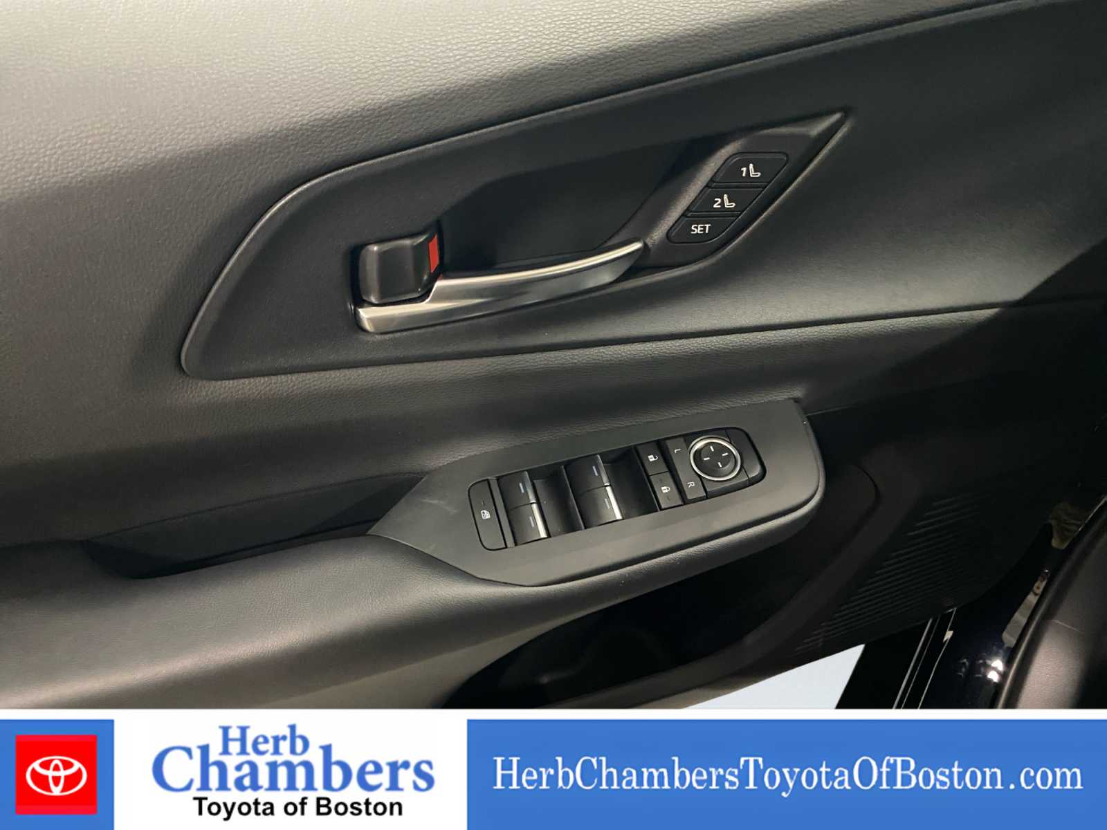 2026 Toyota Prius Plug-in Hybrid XSE Premium - Photo 15