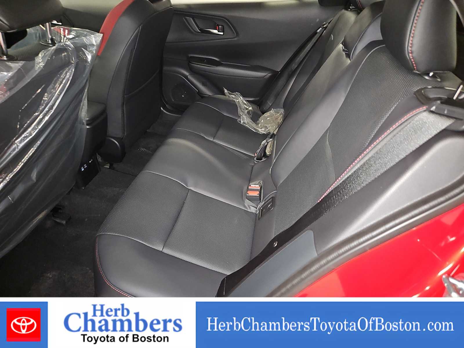 2026 Toyota Prius Plug-in Hybrid XSE - Photo 19