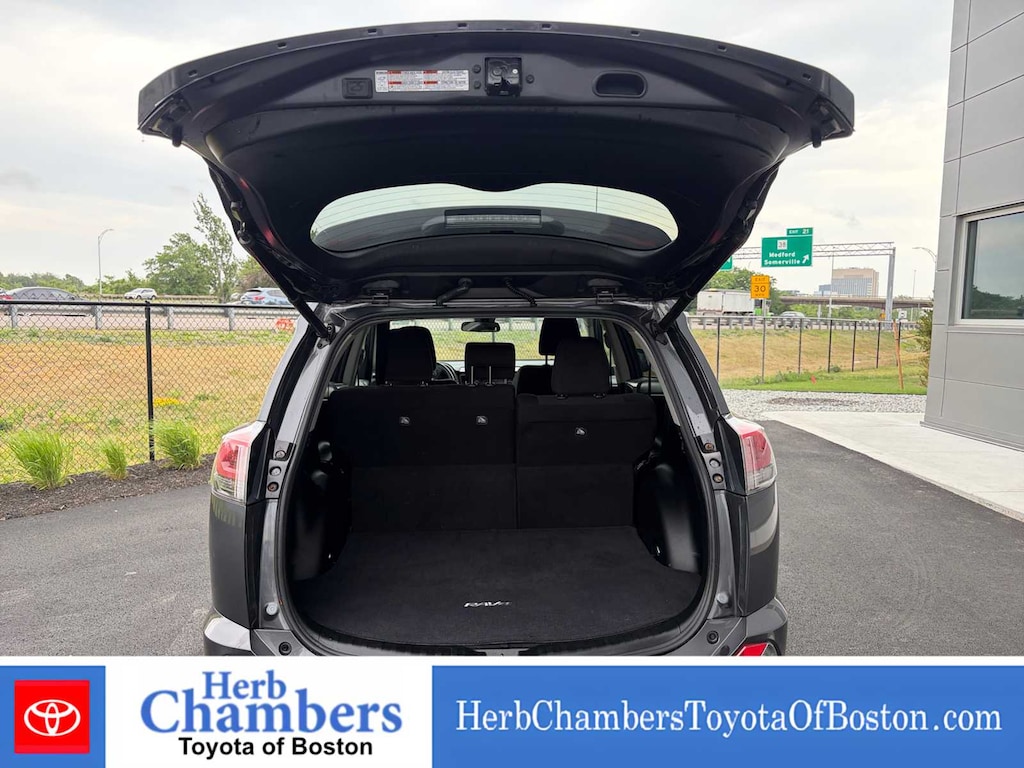 Used 2018 Toyota RAV4 XLE SUV