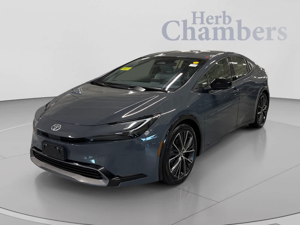 Used 2025 Toyota Prius XLE Sedan