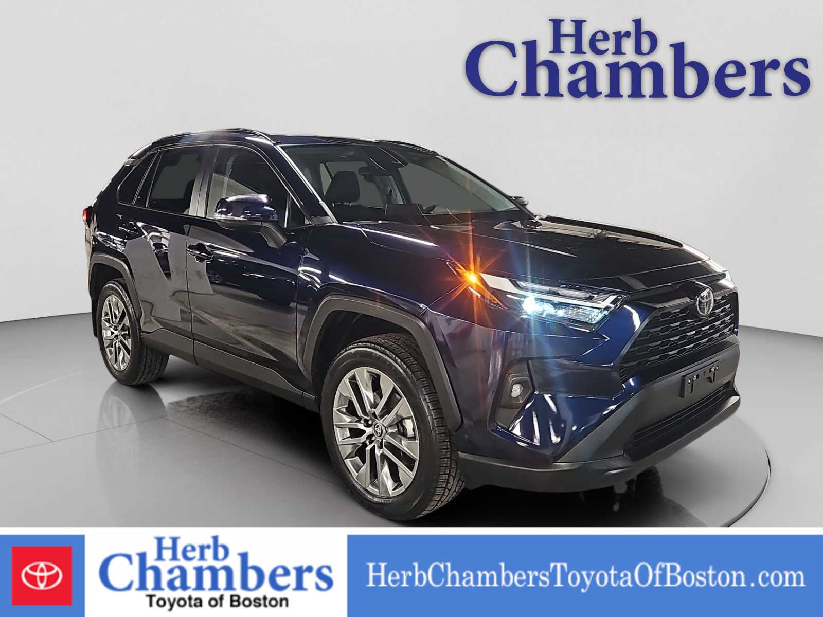 2024 Toyota RAV4 XLE Premium's photo