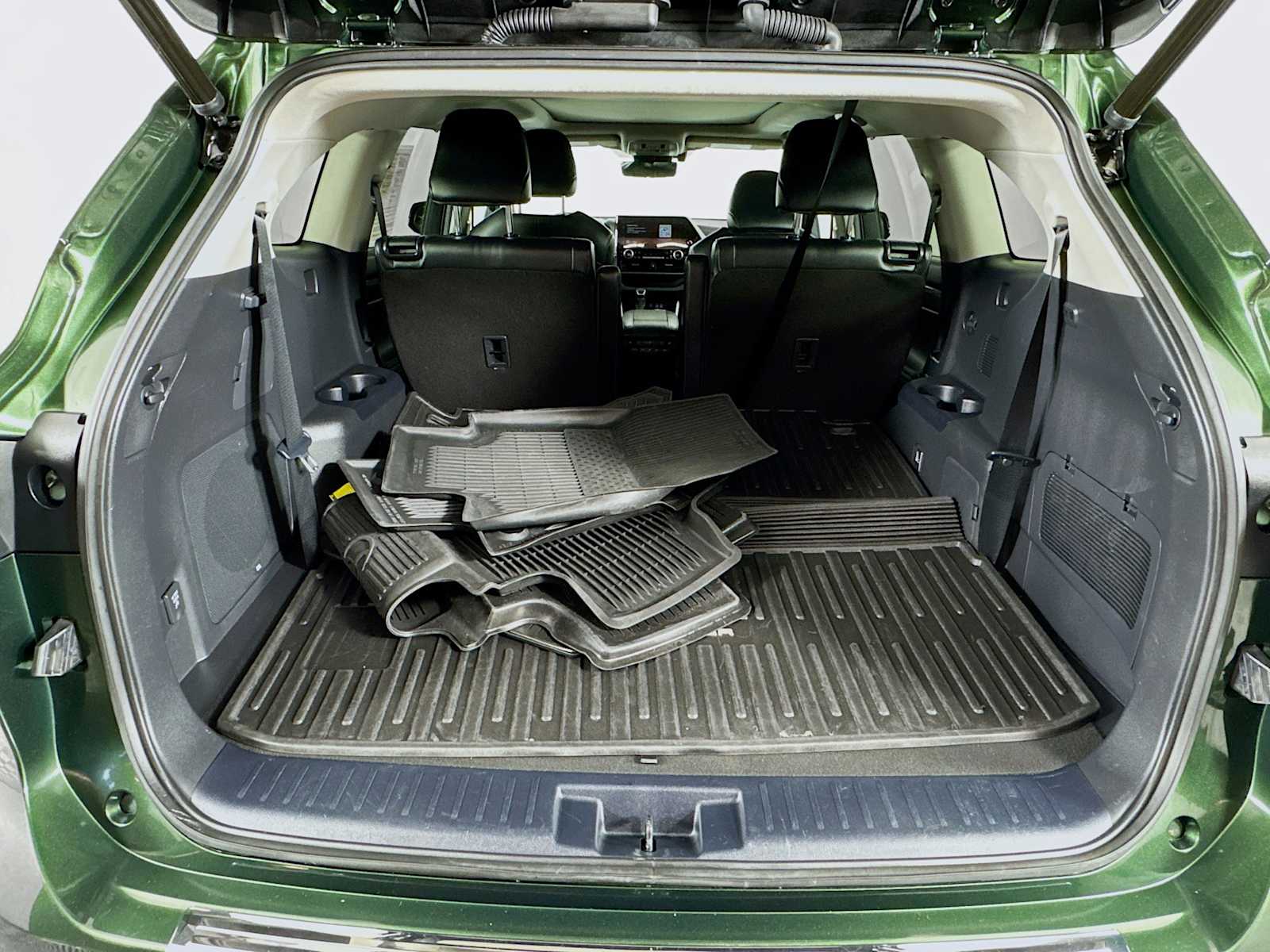 2023 Toyota Highlander Hybrid Platinum photo 4
