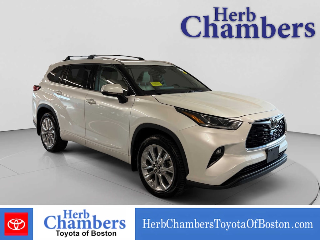 Used 2023 Toyota Highlander Limited SUV