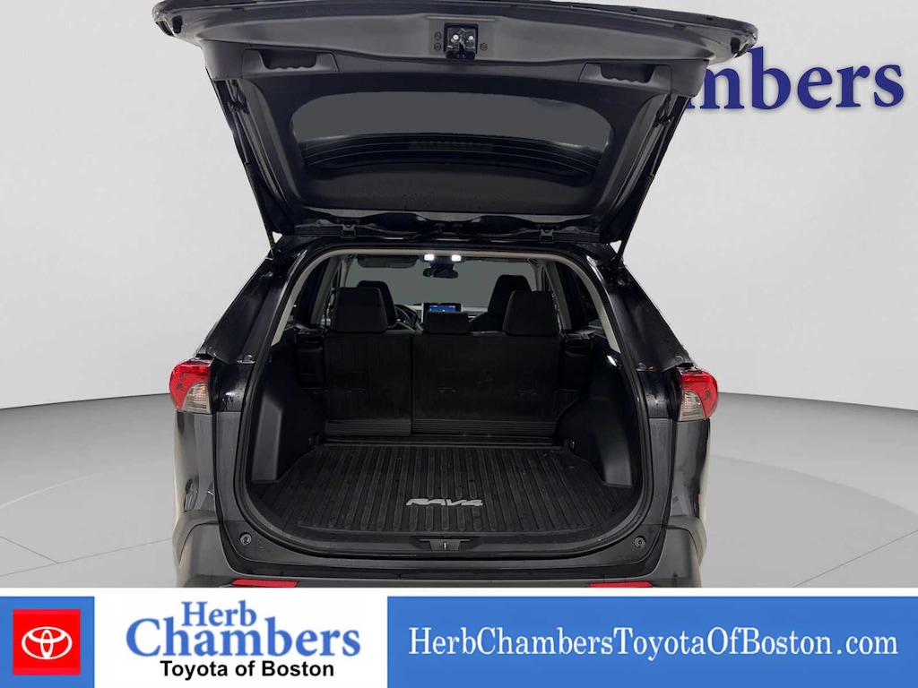 Used 2025 Toyota RAV4 Hybrid LE SUV