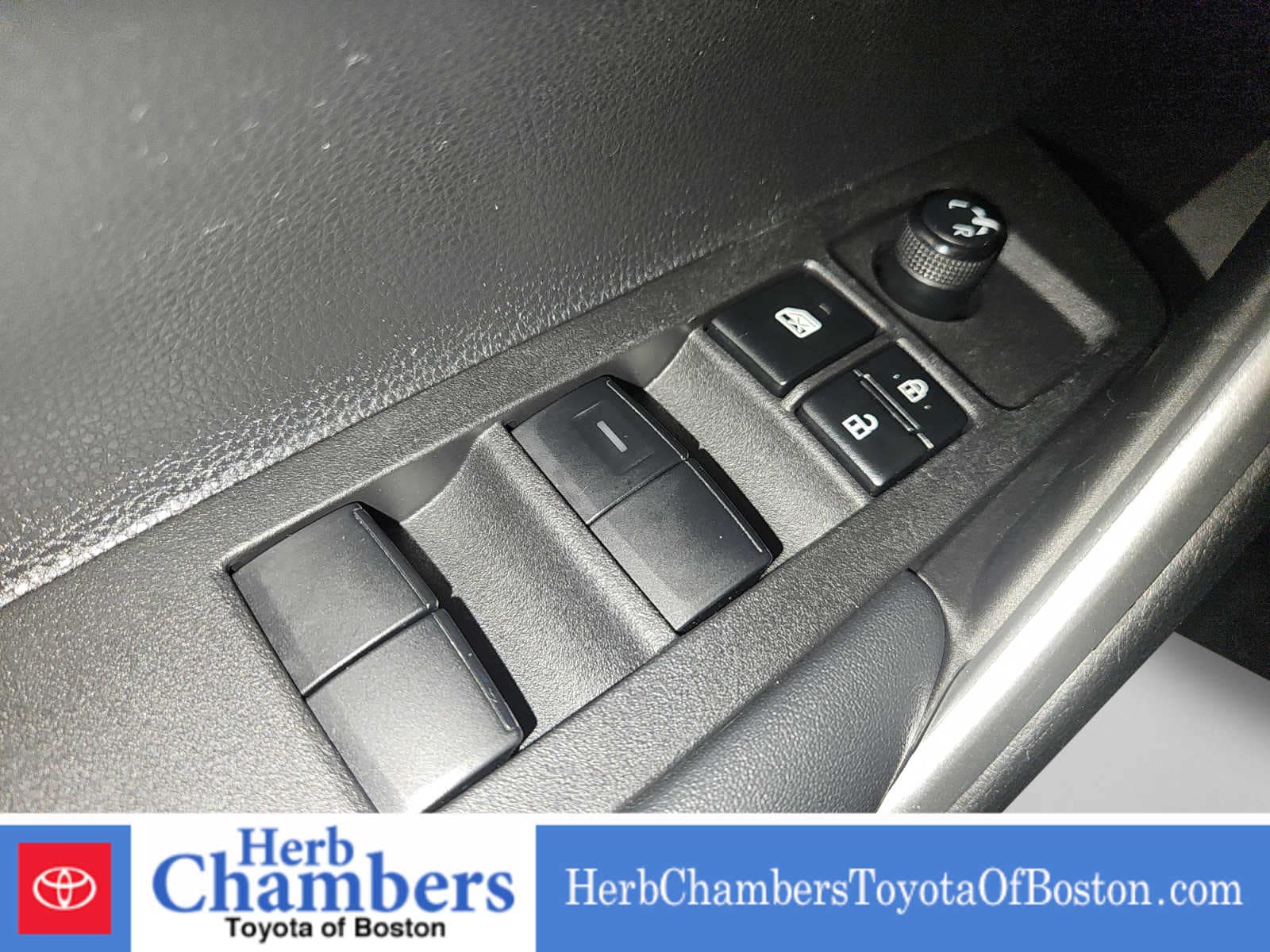 used 2022 Toyota Corolla Cross car, priced at $26,998