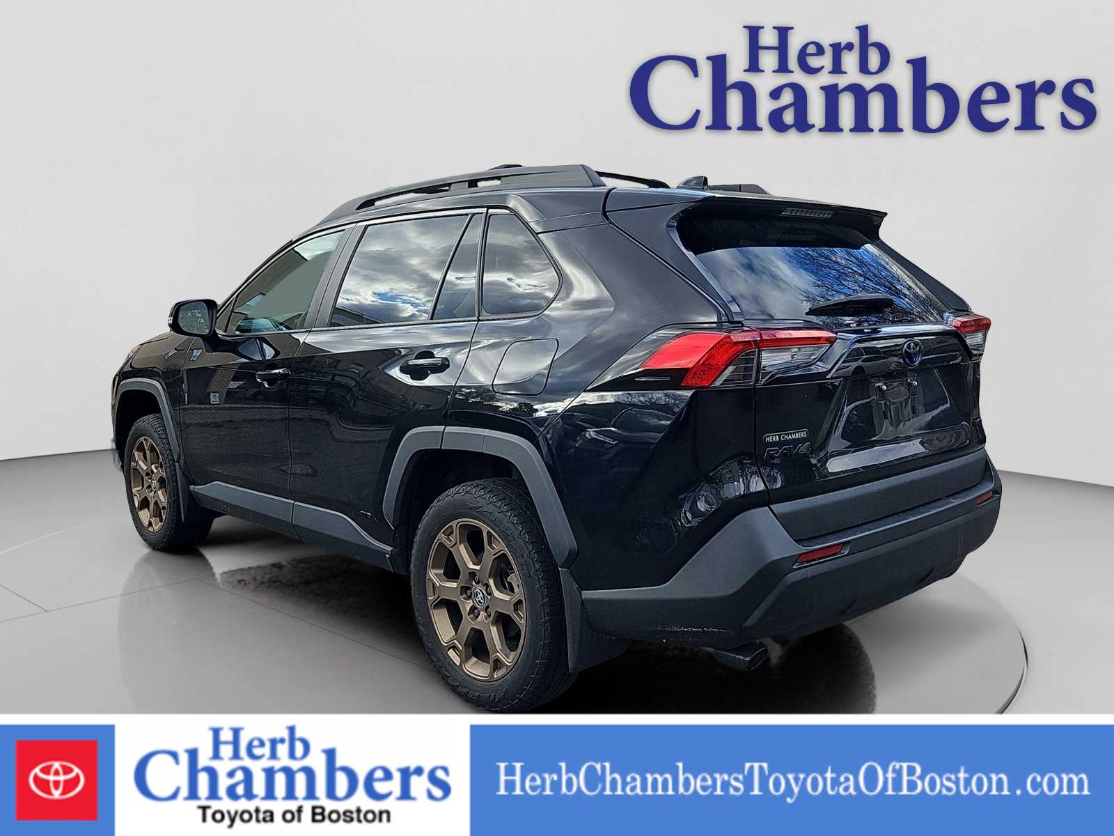 2023 Toyota RAV4 Hybrid photo 3