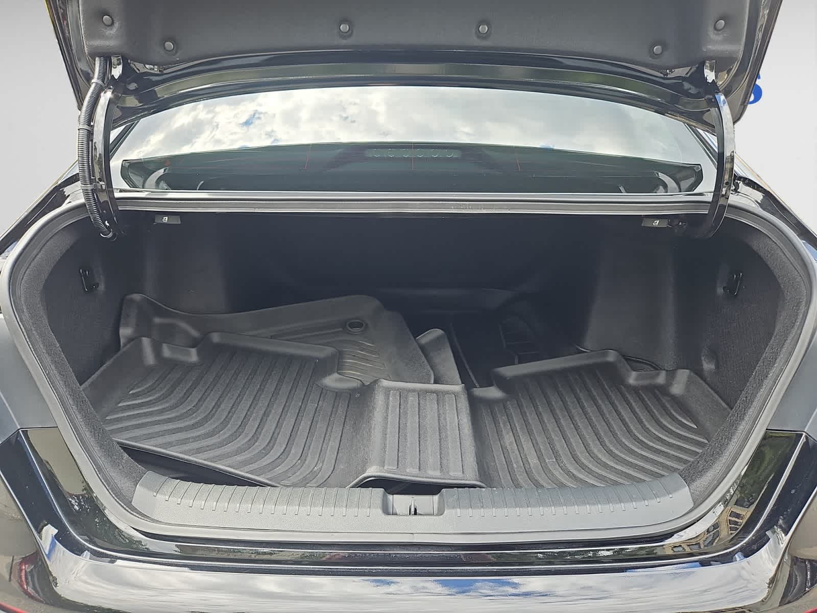 2024 Honda Accord Hybrid Touring photo 4
