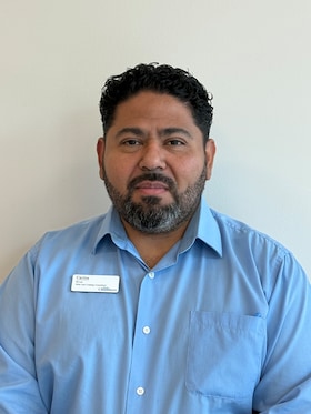 Staff member Carlos Rivas from ID_7e09ee