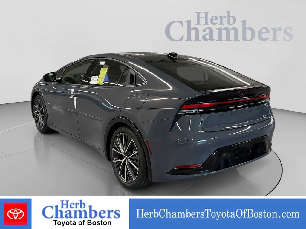 New 2027 Toyota Prius XLE Hatchback