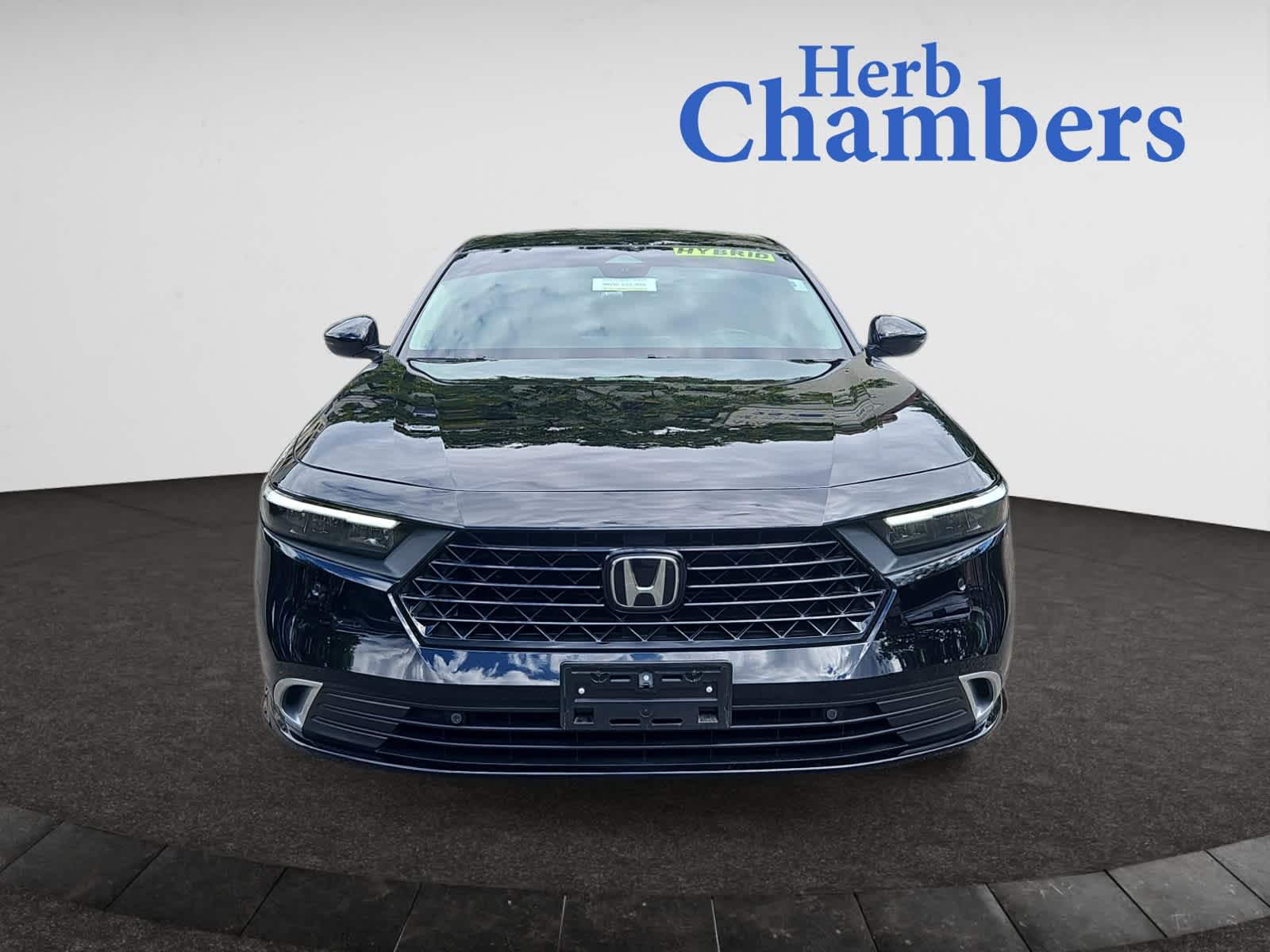 2024 Honda Accord Hybrid Touring photo 2