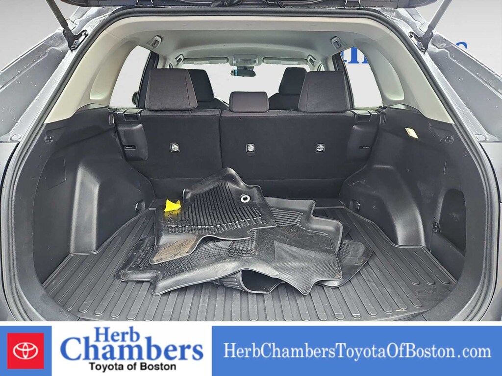 Used 2022 Toyota RAV4 LE SUV