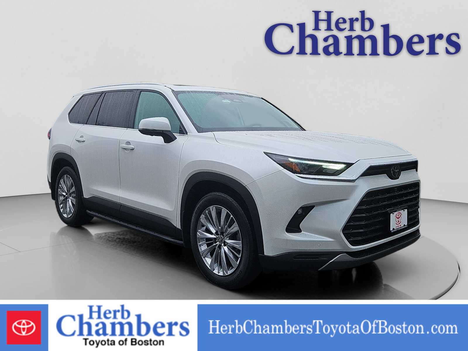 2024 Toyota Grand Highlander Platinum's photo