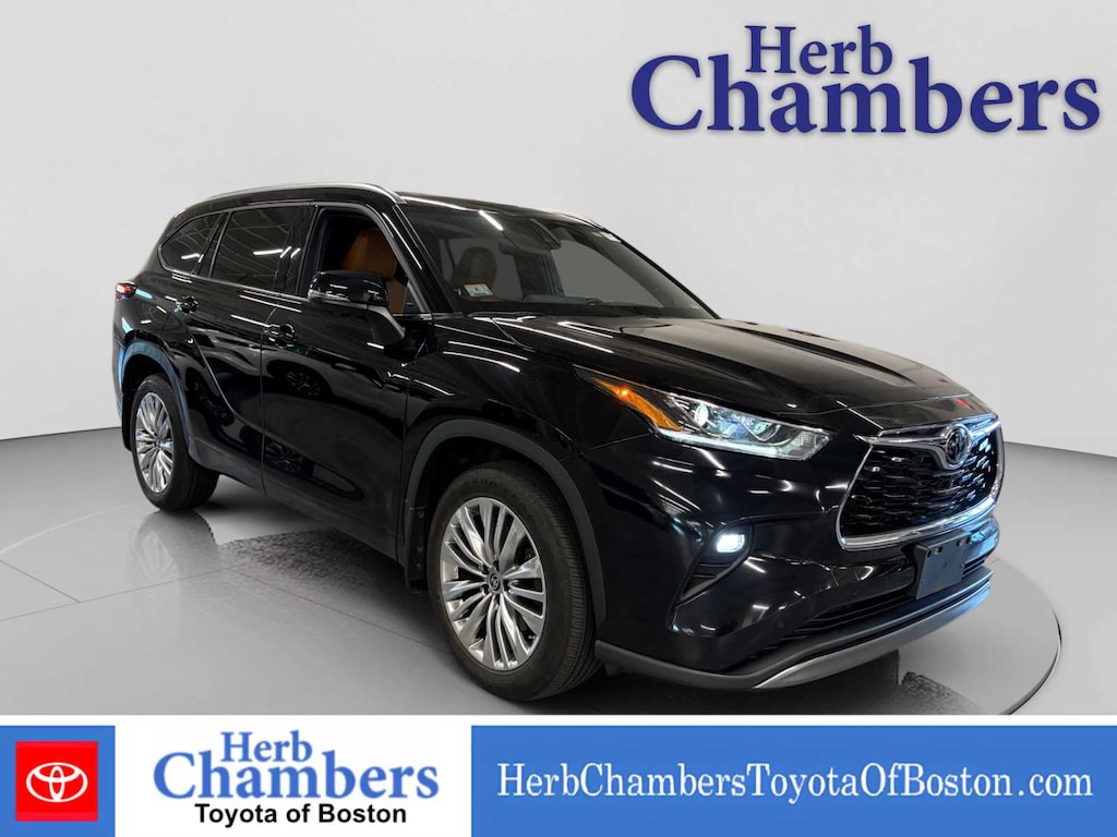 Used 2024 Toyota Highlander Platinum SUV