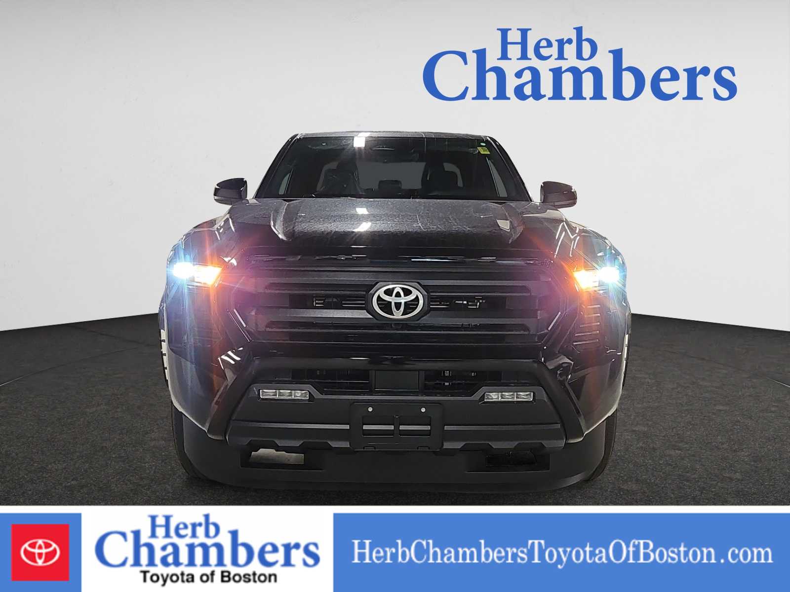 2025 Toyota Tacoma SR5 photo 2