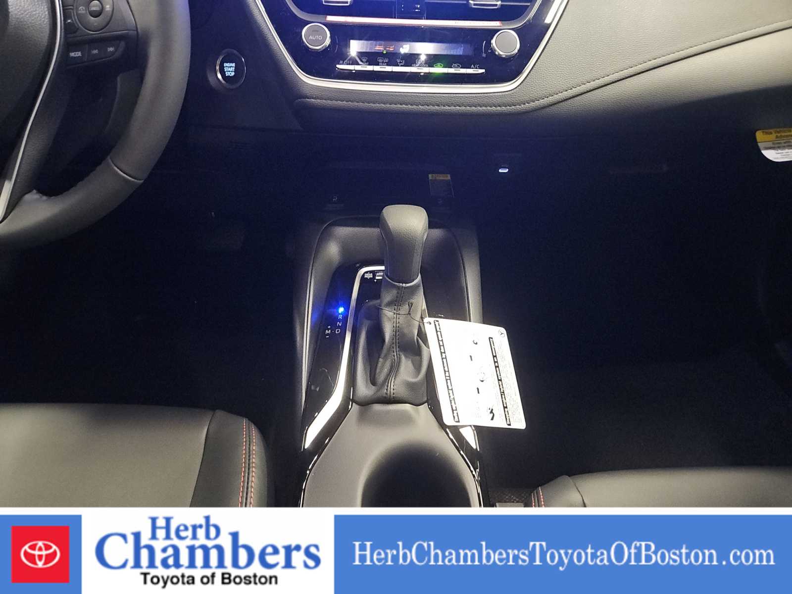 2026 Toyota Corolla XSE - Photo 17