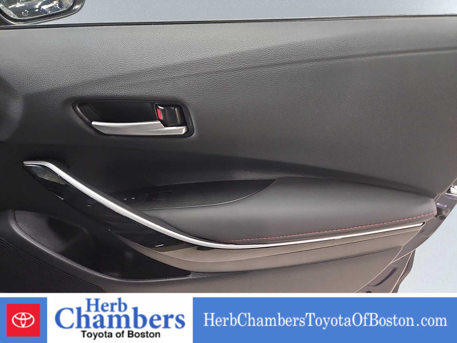 2026 Toyota Corolla XSE - Photo 16