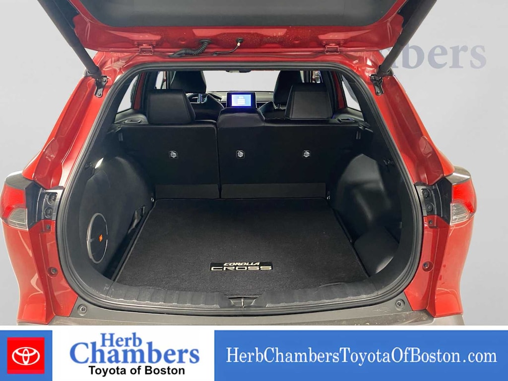 Used 2024 Toyota Corolla Cross Hybrid XSE SUV