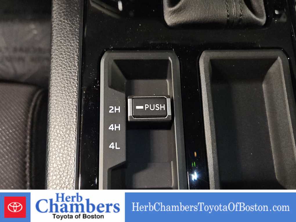 2025 Toyota Tundra SR - Photo 11