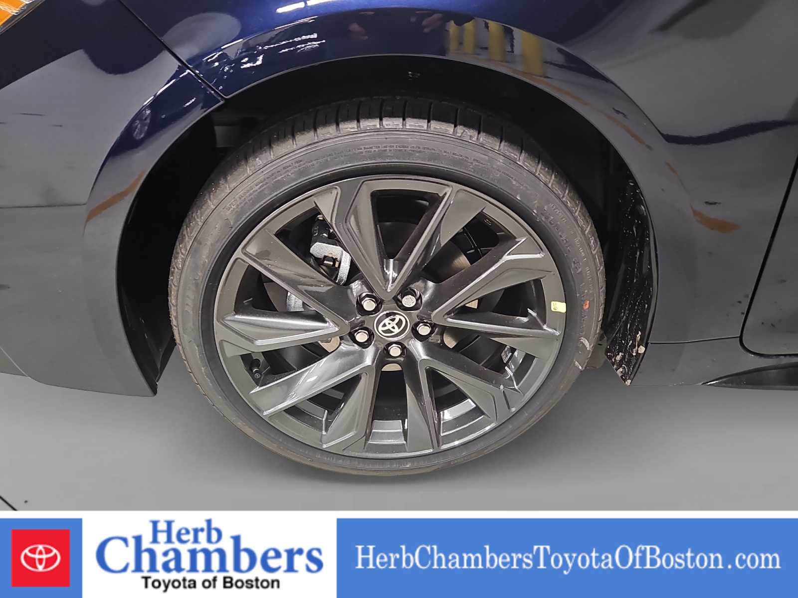 2026 Toyota Corolla XSE - Photo 9