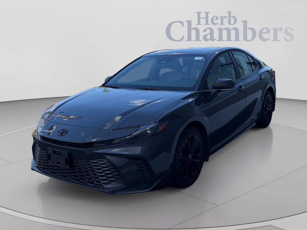 Used 2025 Toyota Camry SE Sedan